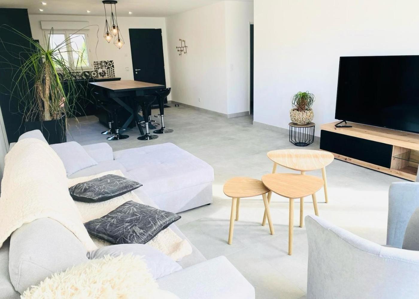 Maison 10 Couchages 罗莫朗坦 外观 照片